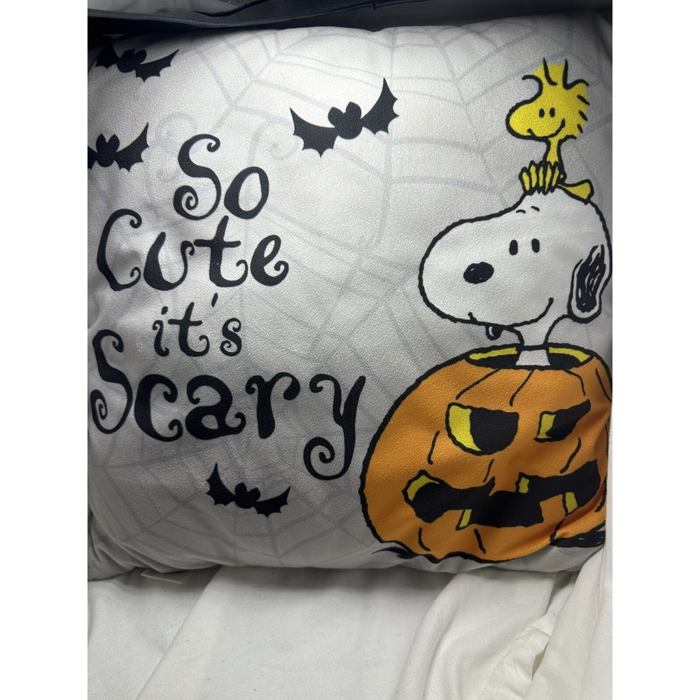 Peanuts✨Snoopy Woodstock✨Halloween✨Decorative Pillow✨18"x18"✨So Cute It's Scary